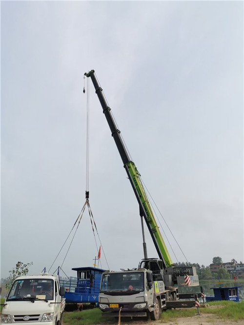 雨城区桥梁建设吊装案例
