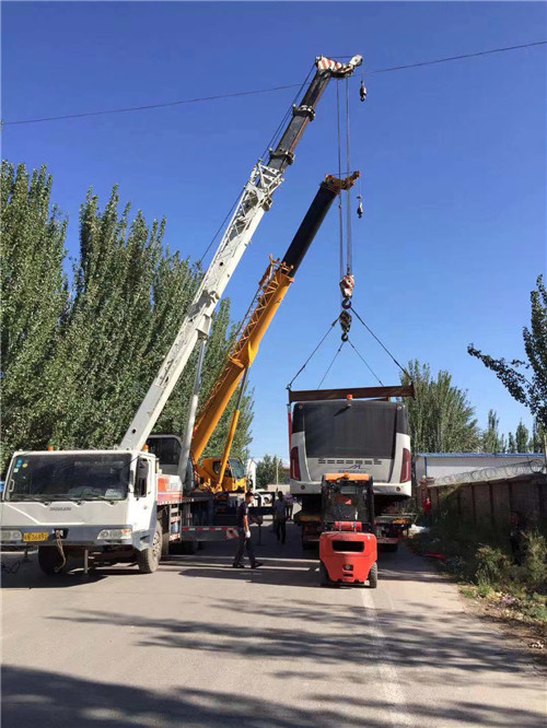 雨城区港口集装箱搬运案例